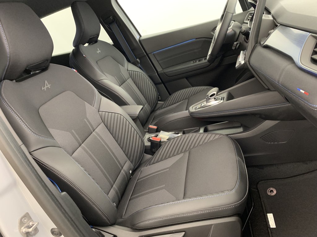 Photo véhicule 1 RENAULT Symbioz E-Tech full hybrid 145 Esprit Alpine