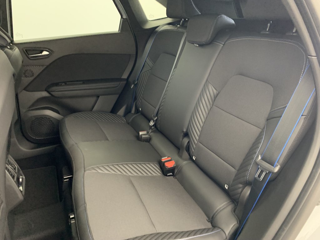 Photo véhicule 1 RENAULT Symbioz E-Tech full hybrid 145 Esprit Alpine