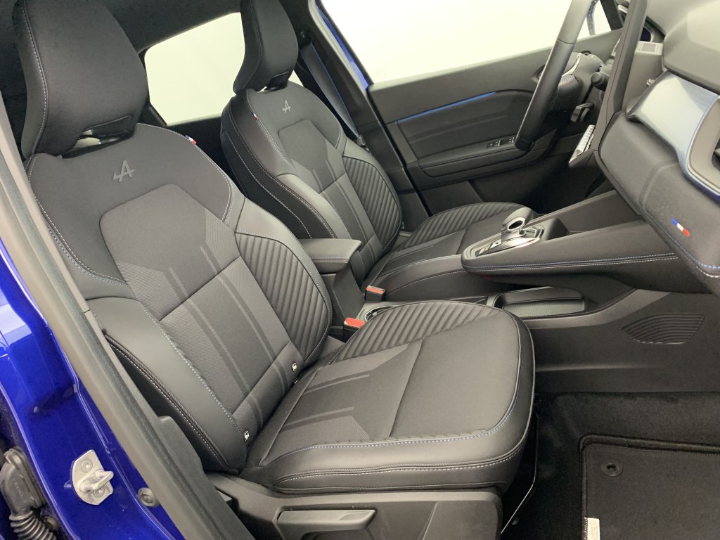 Photo véhicule 1 RENAULT Symbioz E-Tech full hybrid 145 Esprit Alpine