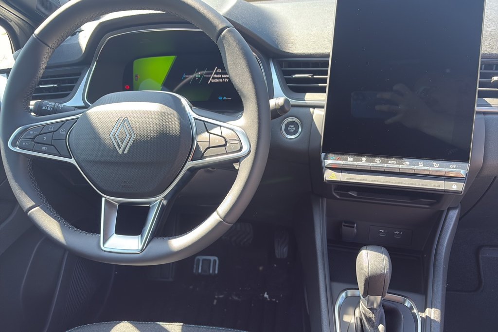 Photo véhicule 1 RENAULT Symbioz E-Tech full hybrid 145 Evolution