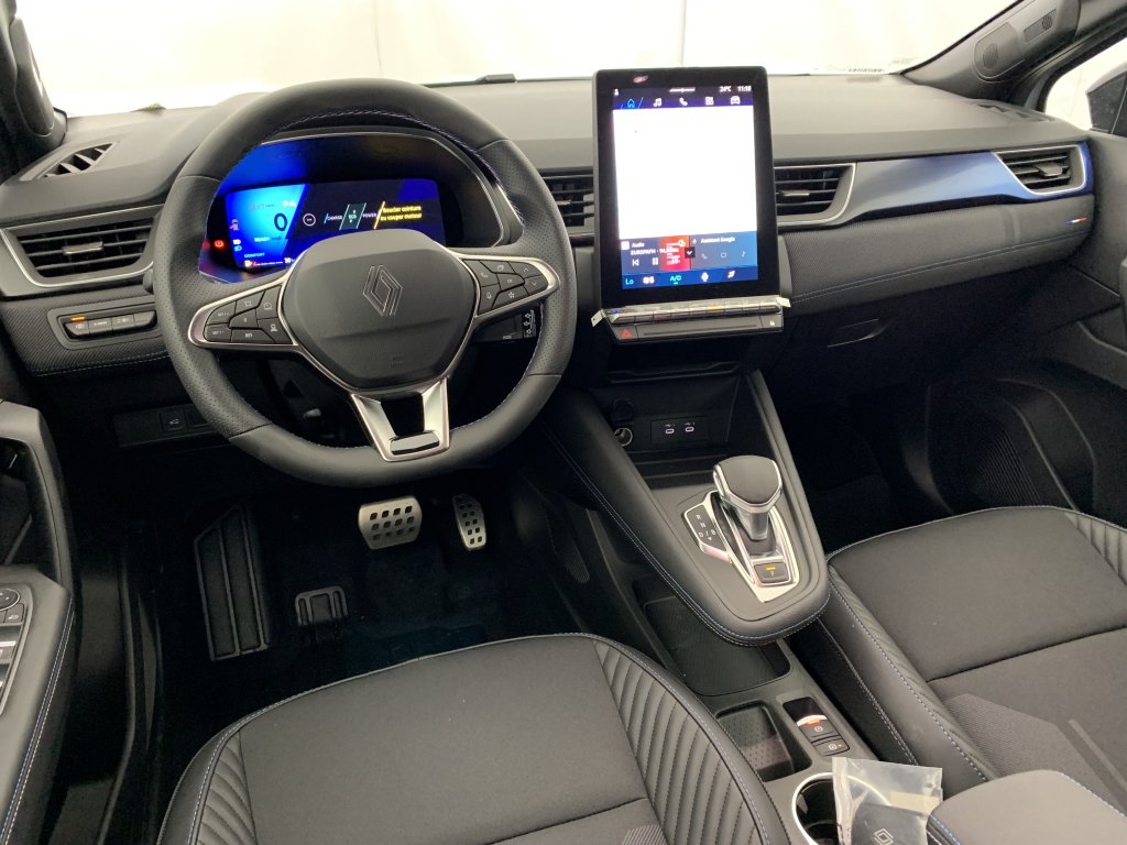 Photo véhicule 1 RENAULT Symbioz E-Tech full hybrid 145 Esprit Alpine