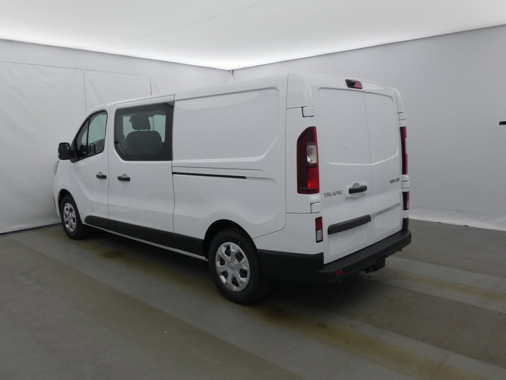 Photo véhicule 1 RENAULT Trafic cabine approfondie TRAFIC CA L2H1 3000 KG BLUE DCI 150 EDC GRAND CONFORT