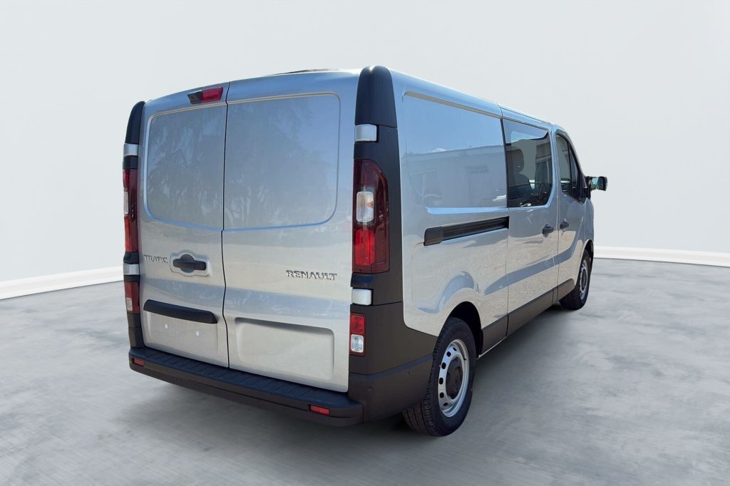 Photo véhicule 1 RENAULT Trafic cabine approfondie L2H1 3T BLUE DCI 130 GSR2 ADVANCE