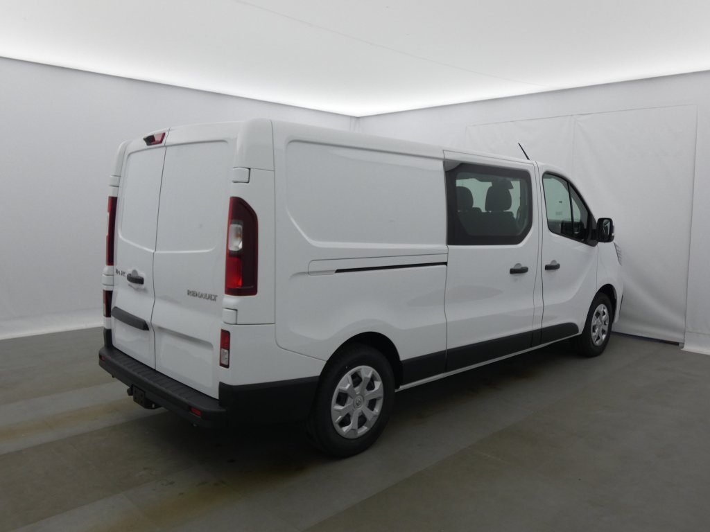 Photo véhicule 1 RENAULT Trafic cabine approfondie TRAFIC CA L2H1 3000 KG BLUE DCI 150 EDC GRAND CONFORT