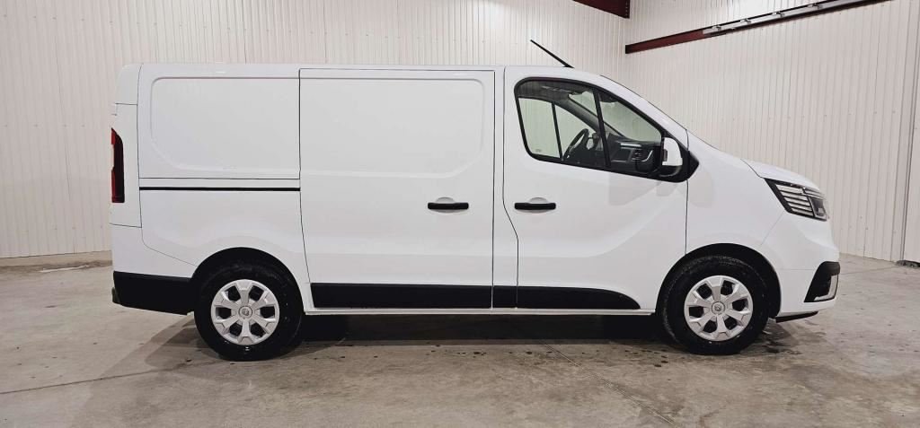 Photo véhicule 1 RENAULT Trafic fourgon TRAFIC FGN L1H1 3000 KG BLUE DCI 150 EDC GRAND CONFORT