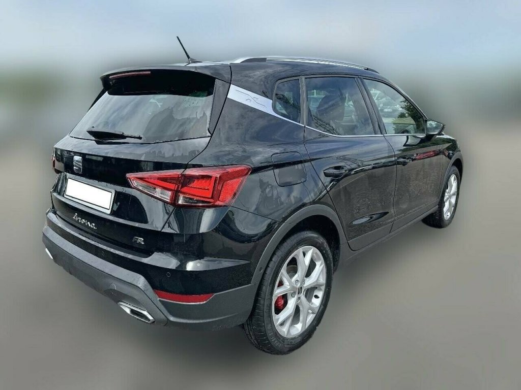 Photo véhicule 1 SEAT Arona 1.5 tsi 150 fr dsg7