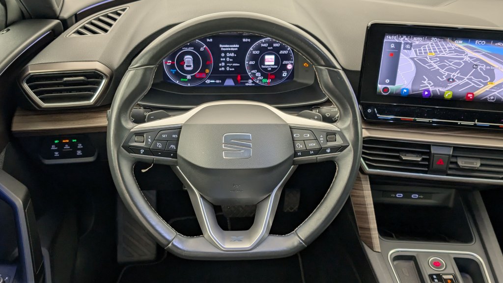 Photo véhicule 1 SEAT Leon E-HYBRID 204 CH DSG6 XCELLENCE