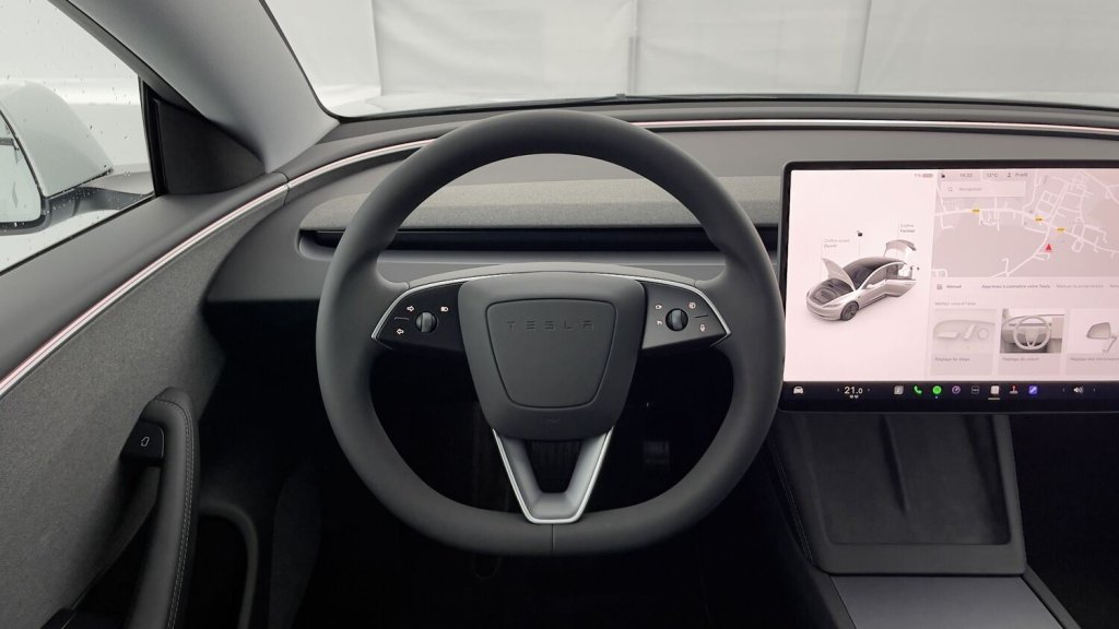 Photo véhicule 1 TESLA Model 3 Model 3 II Standard Propulsion (513km)