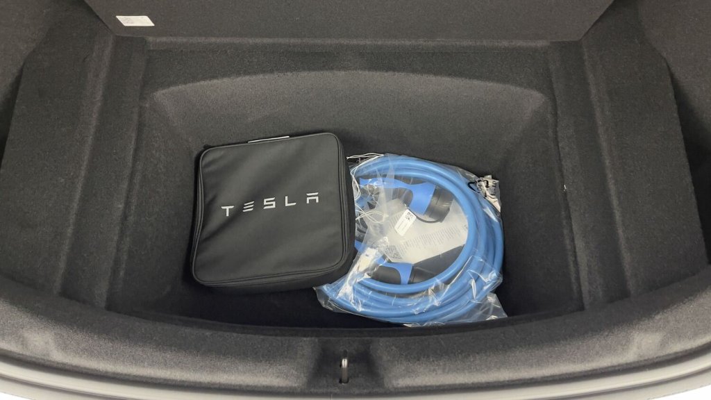 Photo véhicule 1 TESLA Model 3 Model 3 II Standard Propulsion (513km)