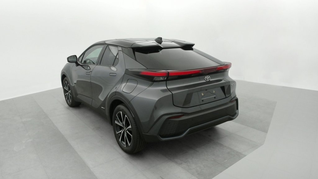 Photo véhicule 1 TOYOTA C-hr nouveau HYBRIDE 200 AWD-I DESIGN