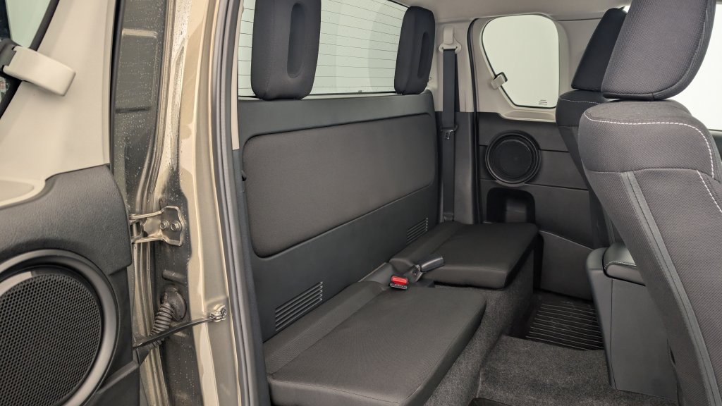 Photo véhicule 1 TOYOTA Hilux x-tra cabine HILUX X-TRA CAB 4WD 2.8L 204 D-4D BVA LEGENDE