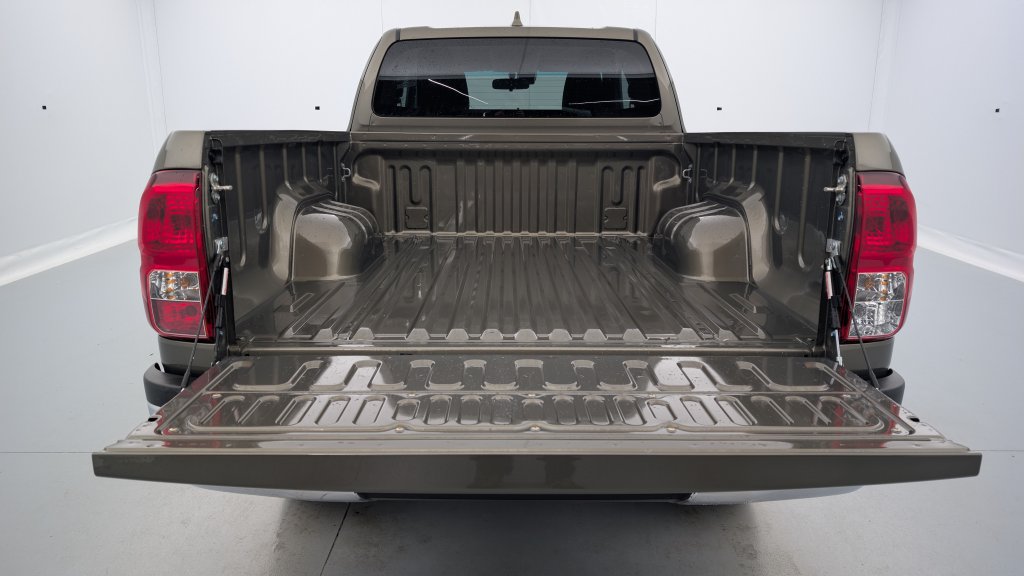 Photo véhicule 1 TOYOTA Hilux x-tra cabine HILUX X-TRA CAB 4WD 2.8L 204 D-4D BVA LEGENDE