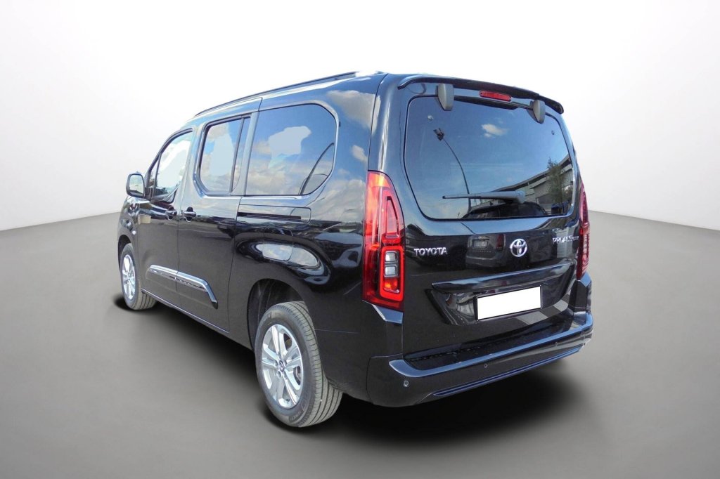 Photo véhicule 1 TOYOTA Proace city verso rc23 Proace City Verso Long 1.5L 130 D-4D BVA8 Executive