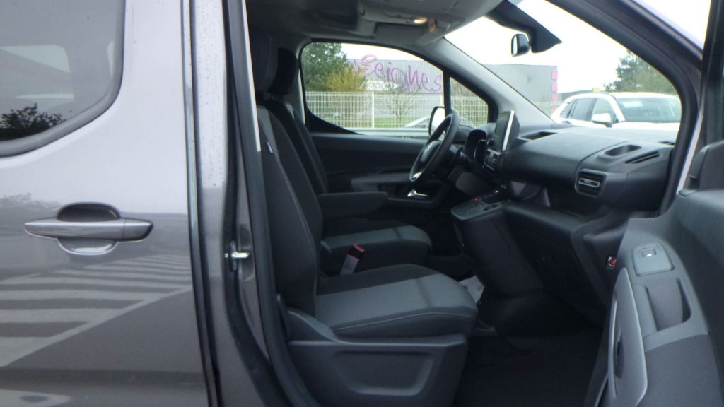 Photo véhicule 1 TOYOTA Proace city verso rc23 Proace City Verso Long 1.5L 130 D-4D BVA8 Executive