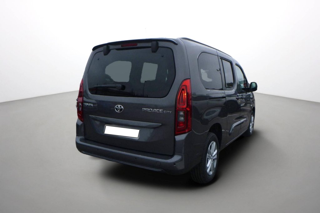 Photo véhicule 1 TOYOTA Proace city verso rc23 Proace City Verso Long 1.2L 110 VVT-i BVM6 Executive