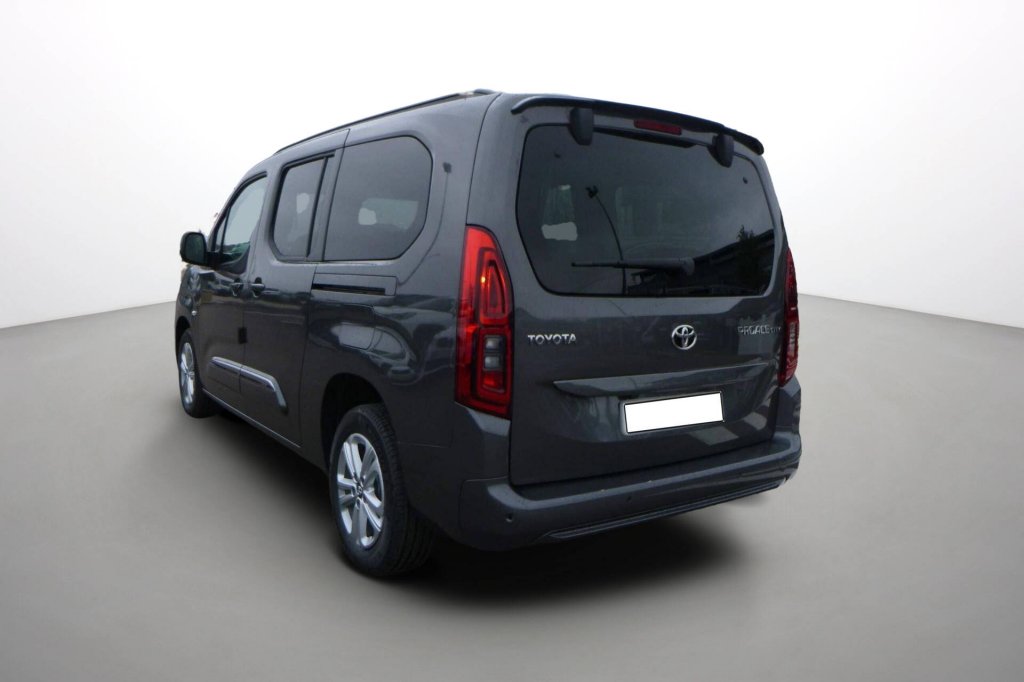 Photo véhicule 1 TOYOTA Proace city verso rc23 Proace City Verso Long 1.2L 110 VVT-i BVM6 Executive