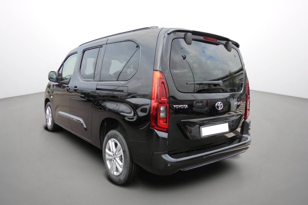 Photo véhicule 1 TOYOTA Proace city verso rc23 Proace City Verso Long 1.2L 110 VVT-i BVM6 Executive