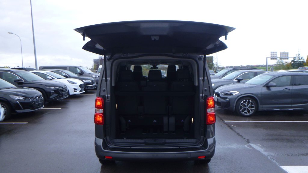 Photo véhicule 1 TOYOTA Proace verso Proace Verso Medium 2.0L 180 D-4D BVA8 Lounge