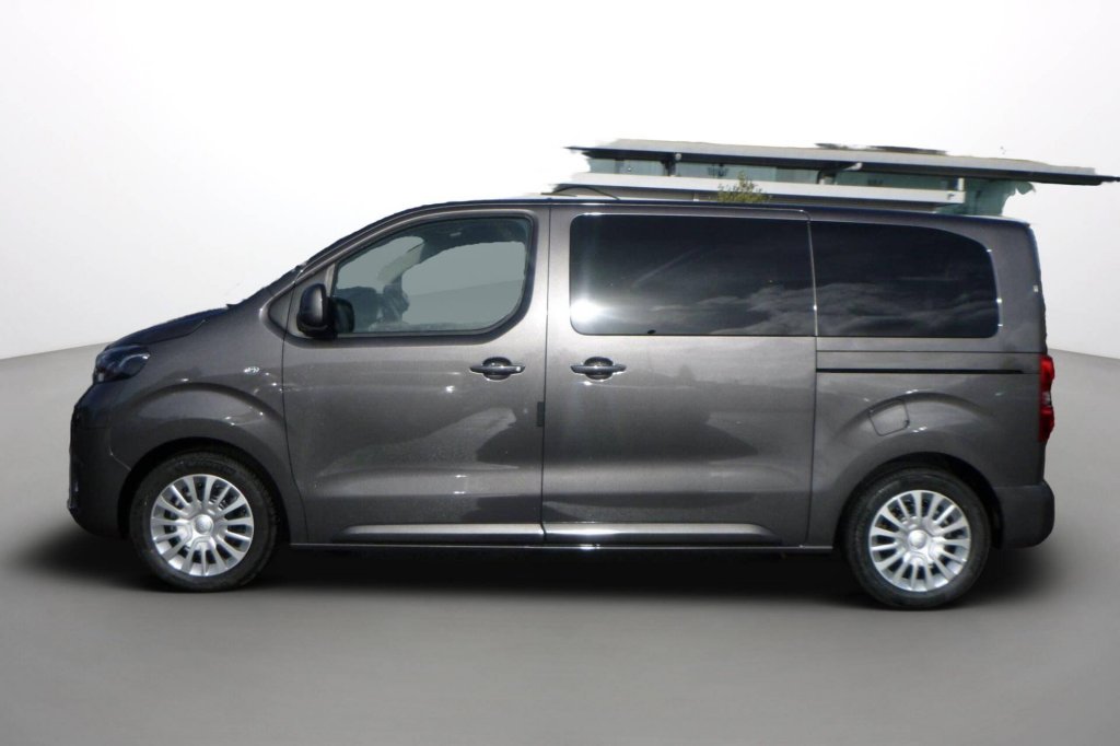 Photo véhicule 1 TOYOTA Proace verso Proace Verso Medium 2.0L 180 D-4D BVA8 Executive Techno