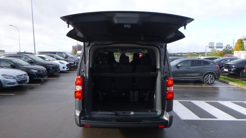 Photo véhicule 1 TOYOTA Proace verso Proace Verso Long 2.0L 180 D-4D BVA8 Lounge