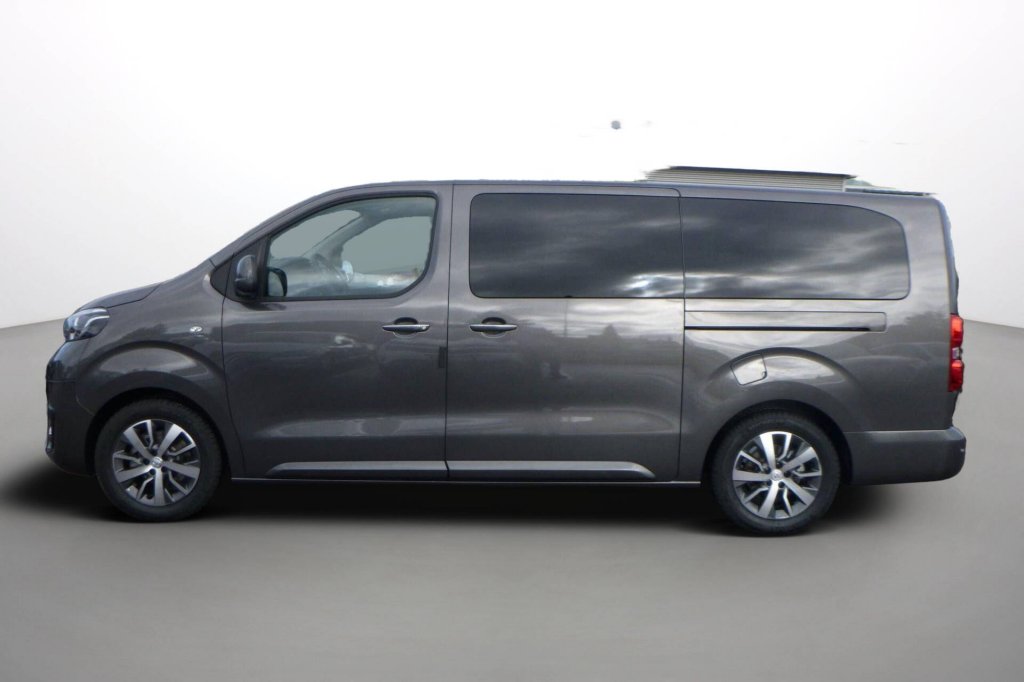 Photo véhicule 1 TOYOTA Proace verso Proace Verso Long 2.0L 180 D-4D BVA8 Lounge