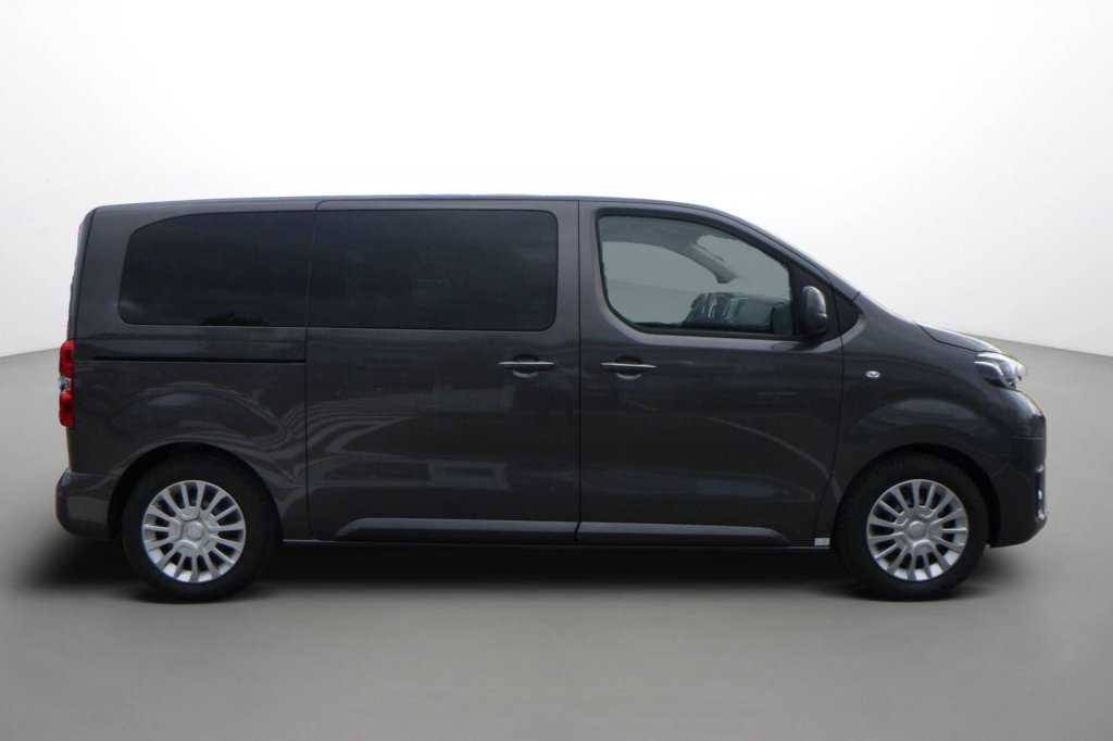 Photo véhicule 1 TOYOTA Proace verso Proace Verso Medium 2.0L 180 D-4D BVA8 Lounge