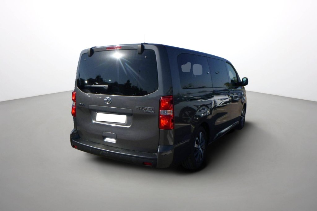 Photo véhicule 1 TOYOTA Proace verso Proace Verso Long 2.0L 180 D-4D BVA8 Lounge