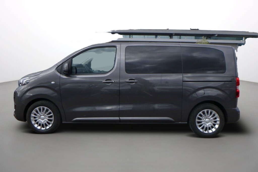 Photo véhicule 1 TOYOTA Proace verso Proace Verso Medium 2.0L 180 D-4D BVA8 Lounge