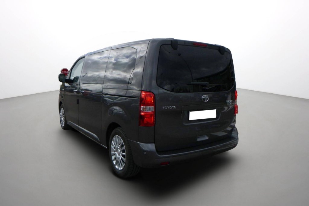 Photo véhicule 1 TOYOTA Proace verso Proace Verso Medium 2.0L 180 D-4D BVA8 Lounge