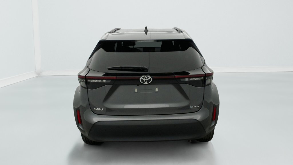 Photo véhicule 1 TOYOTA Yaris cross hybride 130h 2WD Design