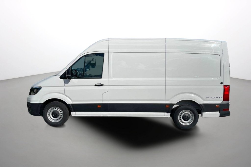 Photo véhicule 1 VOLKSWAGEN CRAFTER VAN Crafter van 30 L3H3 2.0 TDI 102ch ProFirst Carrier