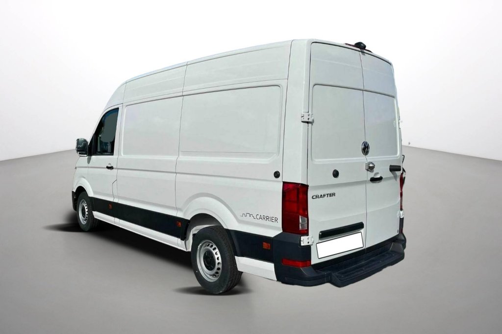 Photo véhicule 1 VOLKSWAGEN CRAFTER VAN Crafter van 30 L3H3 2.0 TDI 102ch ProFirst Carrier