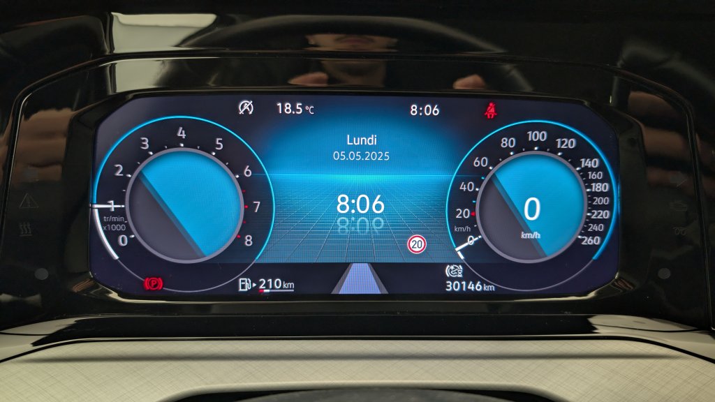 Photo véhicule 1 VOLKSWAGEN Golf 8 1.5 TSI ACT OPF 130 BVM6 LIFE