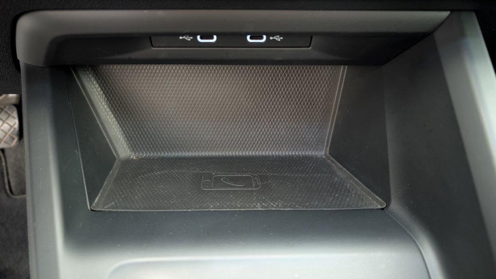 Photo véhicule 1 VOLKSWAGEN Golf 8 1.5 TSI ACT OPF 130 BVM6 LIFE