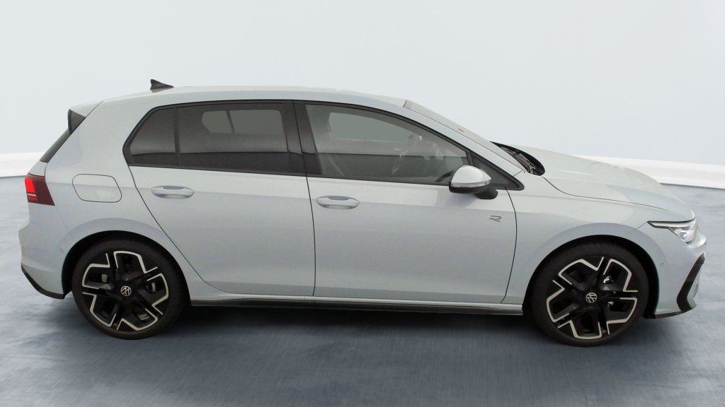 Photo véhicule 1 VOLKSWAGEN Golf 8 nouvelle 2.0 TDI 150 DSG7 R-LINE