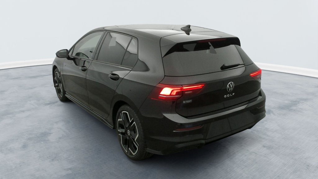 Photo véhicule 1 VOLKSWAGEN Golf 8 nouvelle 2.0 TDI 150 DSG7 R-LINE