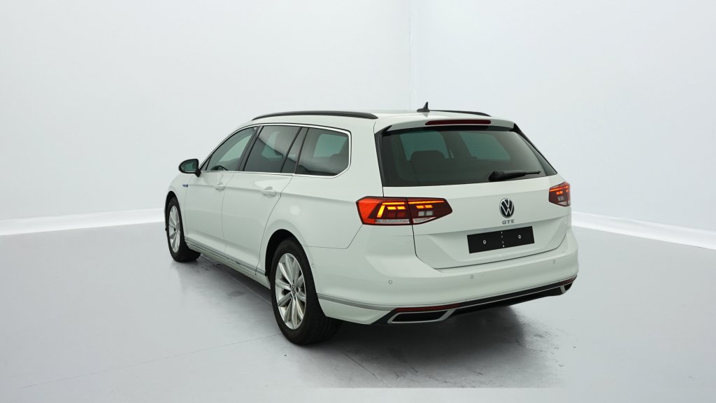 Photo véhicule 1 VOLKSWAGEN Passat sw 1.4 TSI Hybride Rechargeable DSG6 GTE