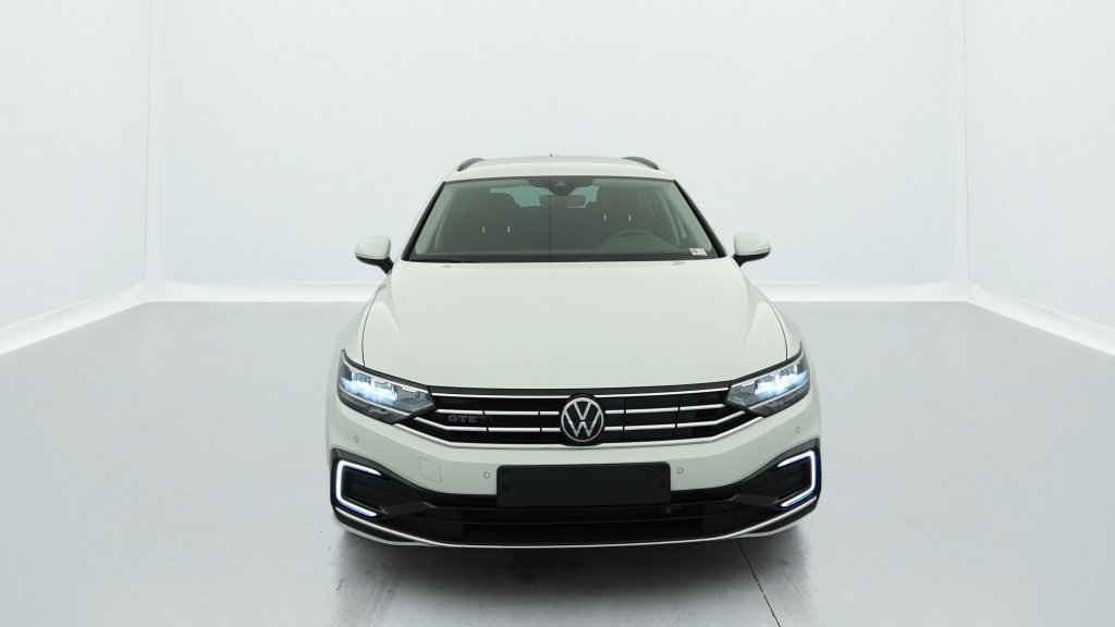Photo véhicule 1 VOLKSWAGEN Passat sw 1.4 TSI Hybride Rechargeable DSG6 GTE