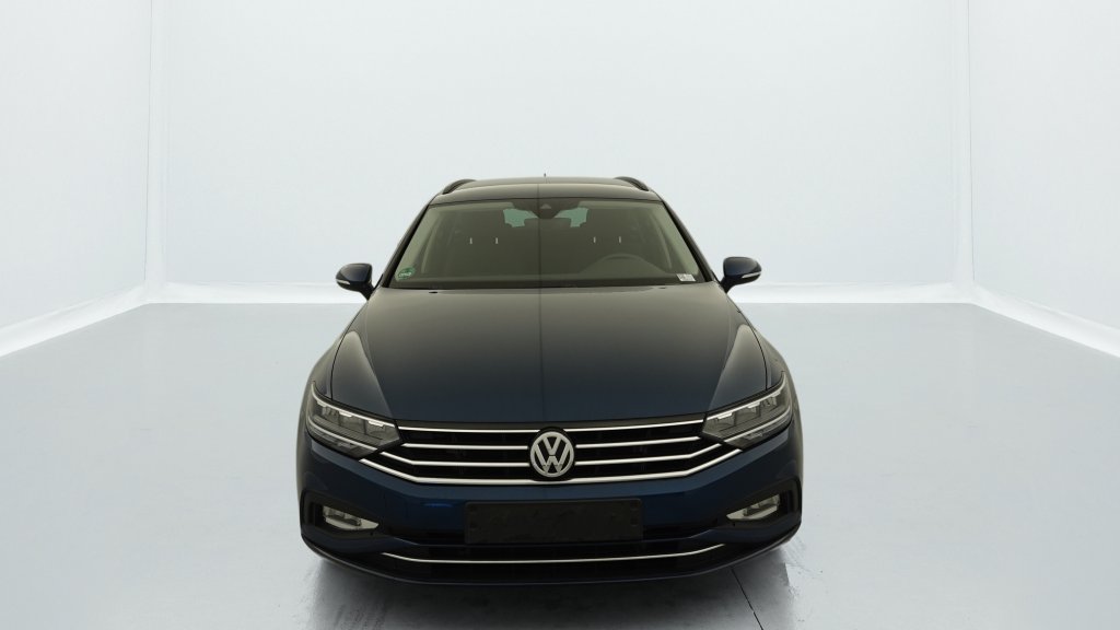 Photo véhicule 1 VOLKSWAGEN Passat sw business 1.5 TSI ACT OPF 150 DSG7 BUSINESS