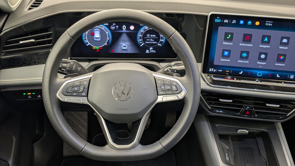 Photo véhicule 1 VOLKSWAGEN Passat sw nouvelle 1.5 ETSI OPF 150 DSG7 LIFE PLUS