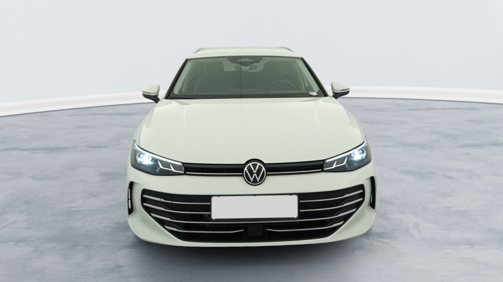 Photo véhicule 1 VOLKSWAGEN Passat sw nouvelle 1.5 ETSI OPF 150 DSG7 LIFE PLUS