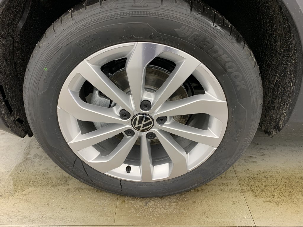 Photo véhicule 1 VOLKSWAGEN T-roc 1.5 TSI EVO2 150 Start Stop DSG7 Life