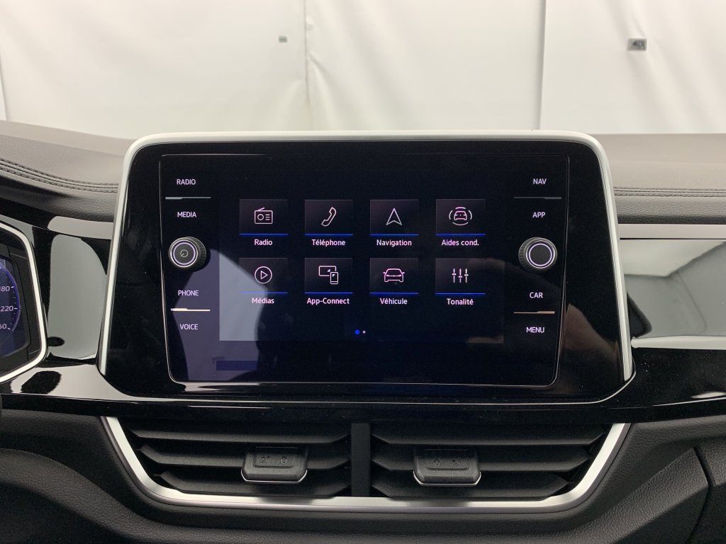 Photo véhicule 1 VOLKSWAGEN T-roc 1.5 TSI EVO2 150 Start Stop DSG7 R-Line Edition