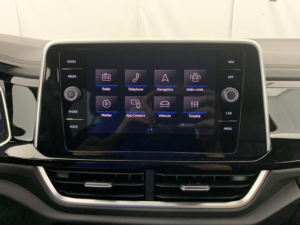 Photo véhicule 1 VOLKSWAGEN T-roc 1.5 TSI EVO2 150 Start Stop DSG7 R-Line Edition