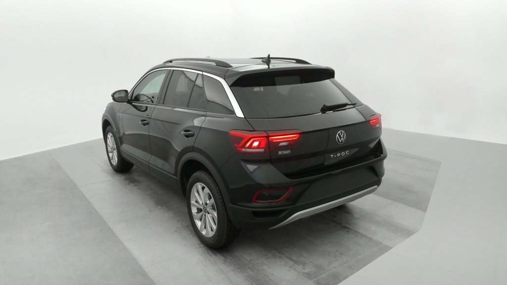Photo véhicule 1 VOLKSWAGEN T-roc 1.5 TSI EVO2 150 Start Stop DSG7 Life