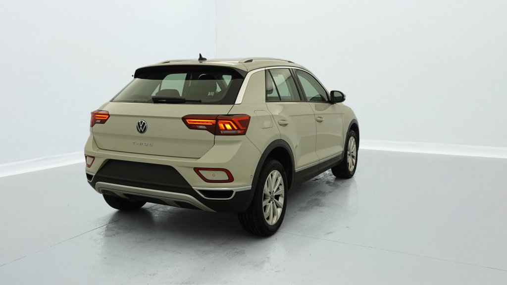 Photo véhicule 1 VOLKSWAGEN T-roc 1.5 TSI EVO 150 Start Stop DSG7 Style