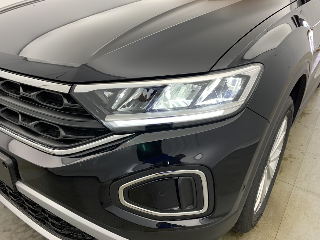 Photo véhicule 1 VOLKSWAGEN T-roc 1.5 TSI EVO2 150 Start Stop DSG7 Life