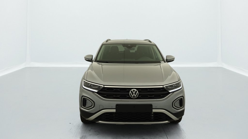 Photo véhicule 1 VOLKSWAGEN T-roc 1.5 TSI EVO2 150 Start Stop BVM6 Life