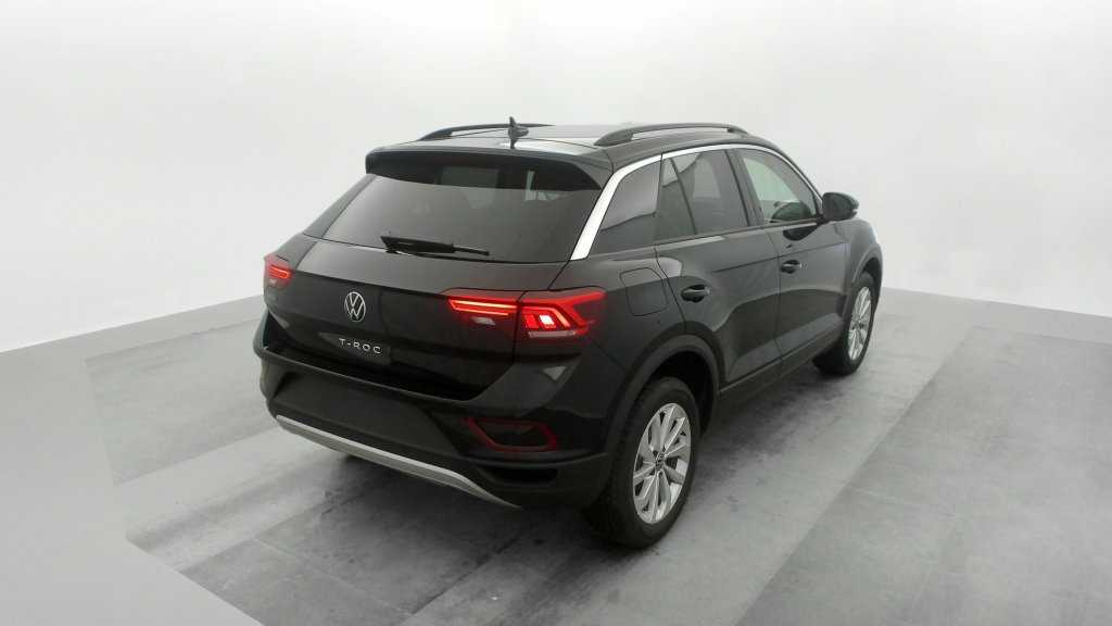 Photo véhicule 1 VOLKSWAGEN T-roc 1.5 TSI EVO2 150 Start Stop DSG7 Life
