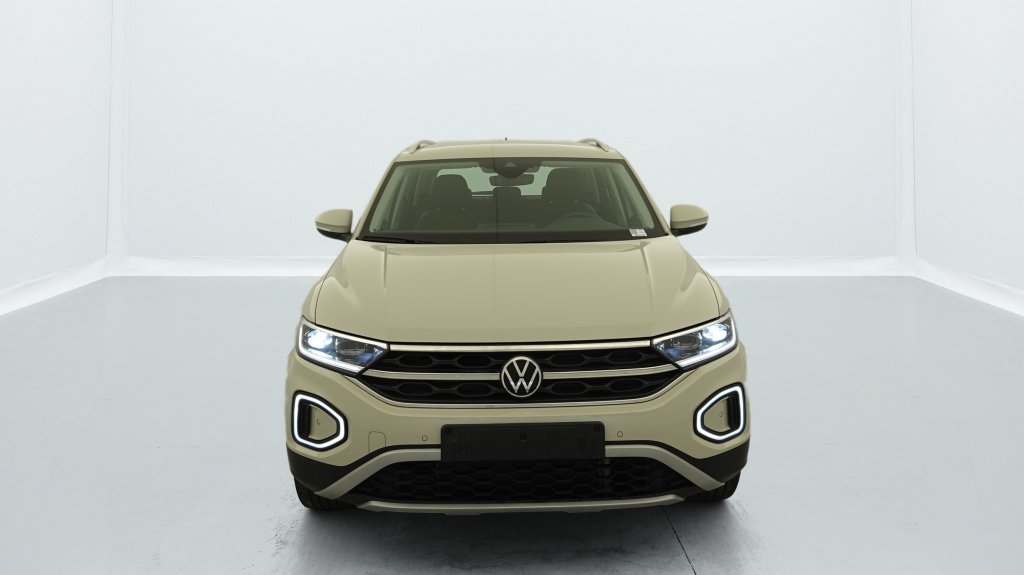 Photo véhicule 1 VOLKSWAGEN T-roc 1.5 TSI EVO 150 Start Stop DSG7 Style